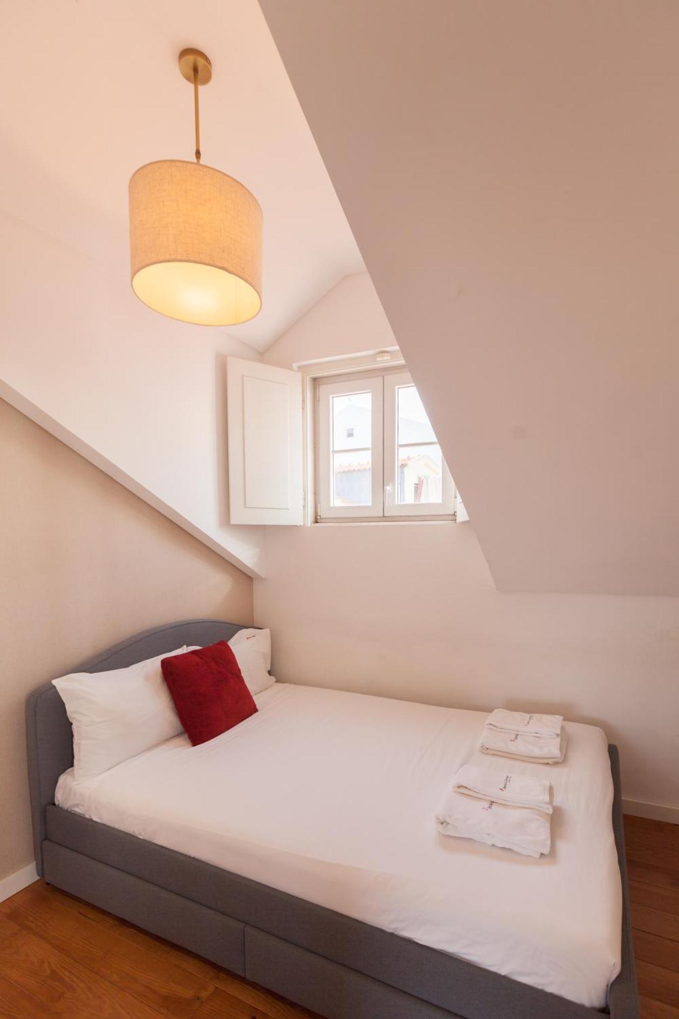 Flh Portas Do Sol Duplex With Terrace Apartamento Lisboa Exterior foto